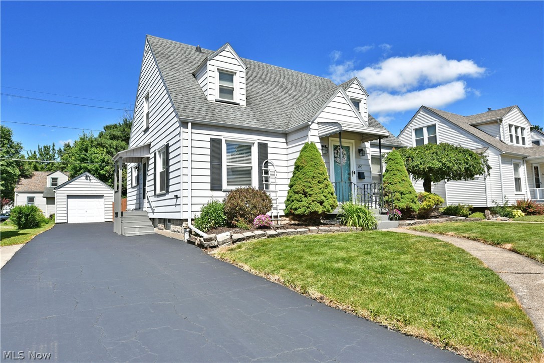 190 Kenmore Avenue SE Warren OH 44483