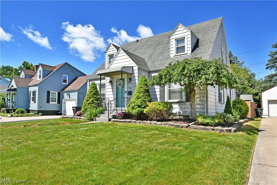 190 Kenmore Avenue SE Warren OH 44483