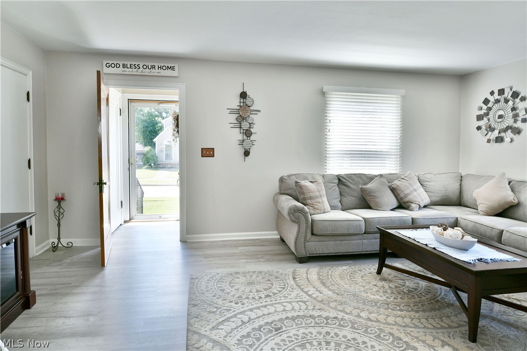 190 Kenmore Avenue SE Warren OH 44483