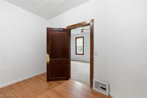 3524 Walton Avenue Cleveland OH 44113