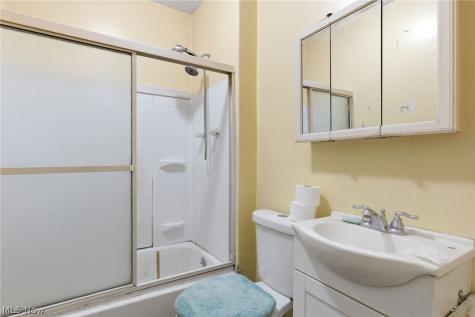 3524 Walton Avenue Cleveland OH 44113