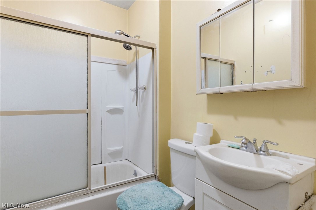 3524 Walton Avenue Cleveland OH 44113