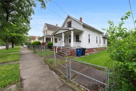 3524 Walton Avenue Cleveland OH 44113