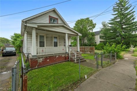3524 Walton Avenue Cleveland OH 44113