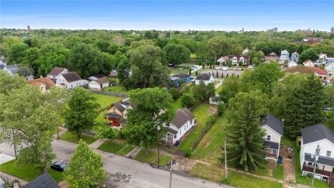 3524 Walton Avenue Cleveland OH 44113