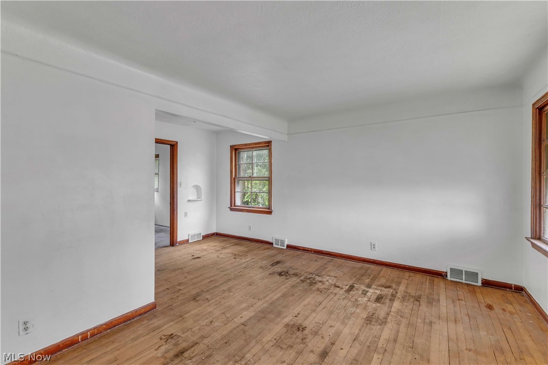15521 N Lotus Drive Cleveland OH 44128