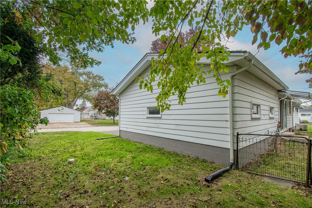 860 Sutherland Avenue Akron OH 44314