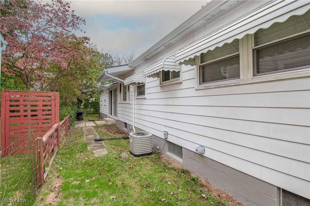 860 Sutherland Avenue Akron OH 44314