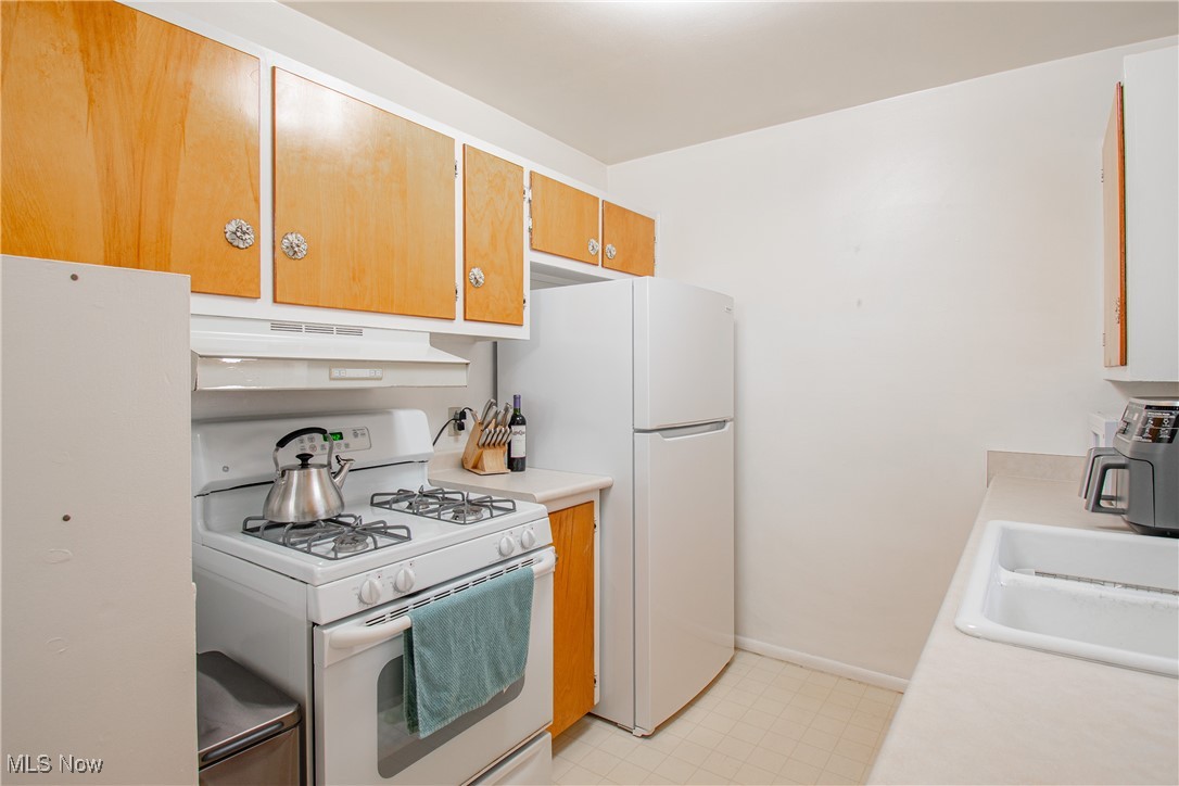 860 Sutherland Avenue Akron OH 44314