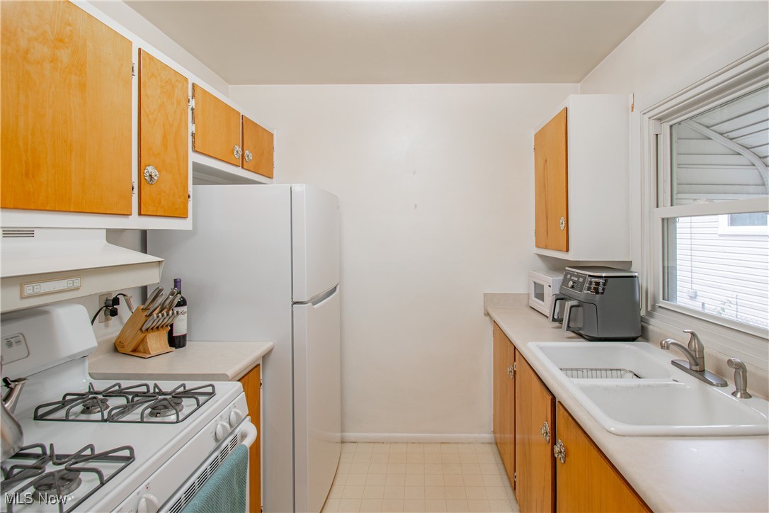 860 Sutherland Avenue Akron OH 44314