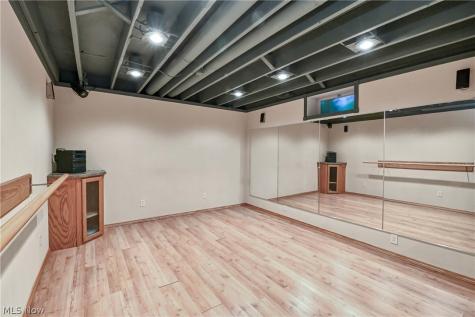 32372 Orchard Park Drive Avon Lake OH 44012