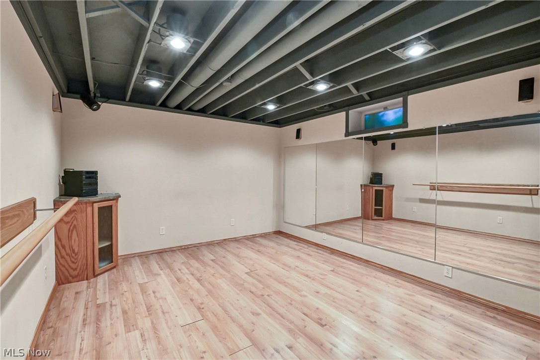 32372 Orchard Park Drive Avon Lake OH 44012