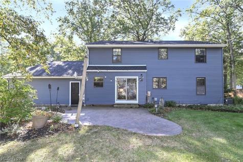 32372 Orchard Park Drive Avon Lake OH 44012