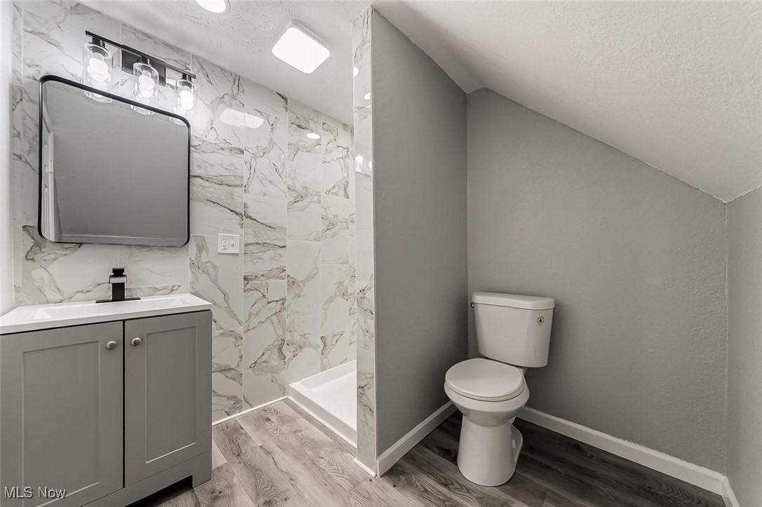 3305 W 97th Street Cleveland OH 44102