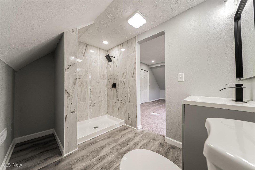 3305 W 97th Street Cleveland OH 44102