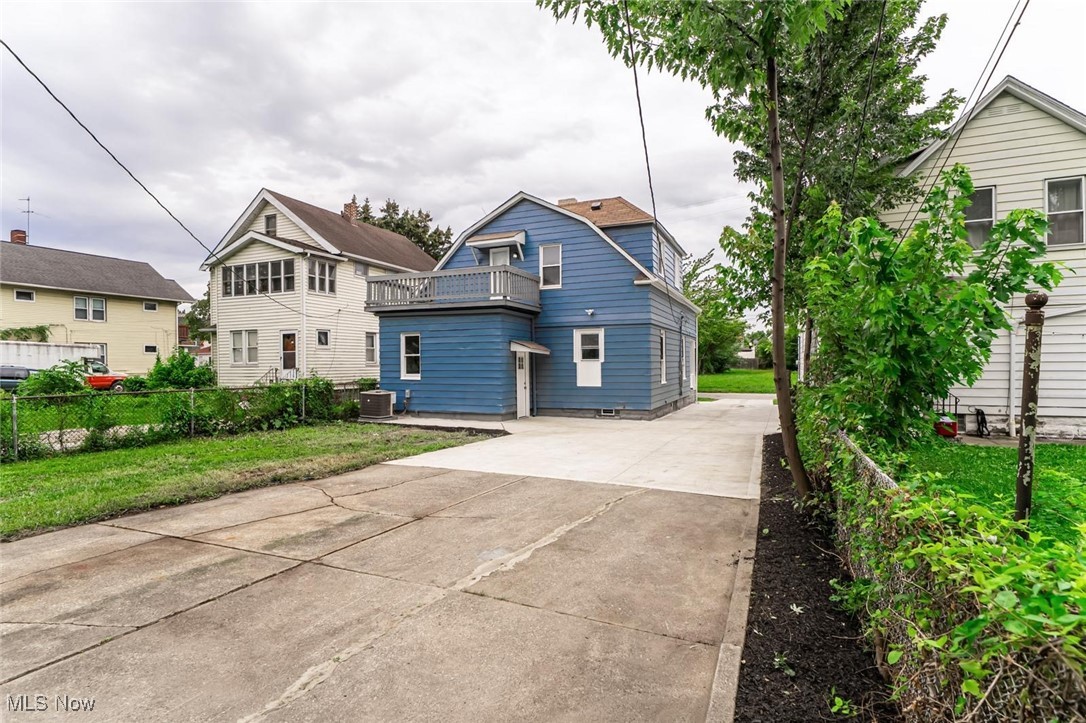 3305 W 97th Street Cleveland OH 44102