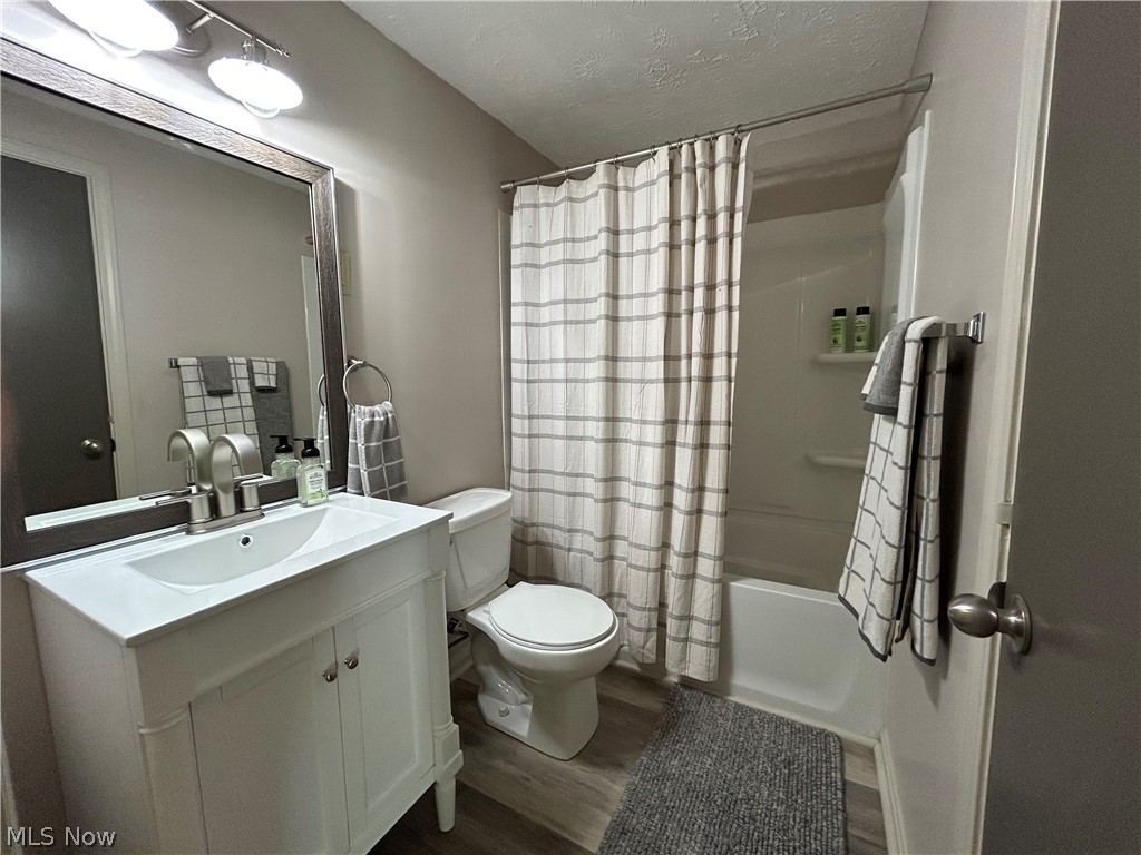 5573 Martin Vermilion OH 44089
