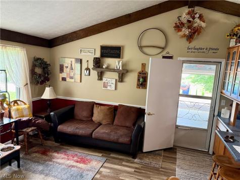 572 Hughes Drive Tallmadge OH 44278