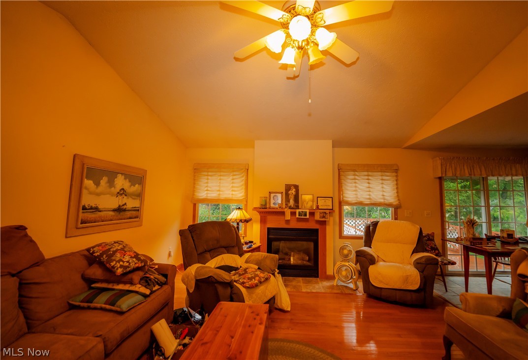 516 Walnut Street Conneaut OH 44030