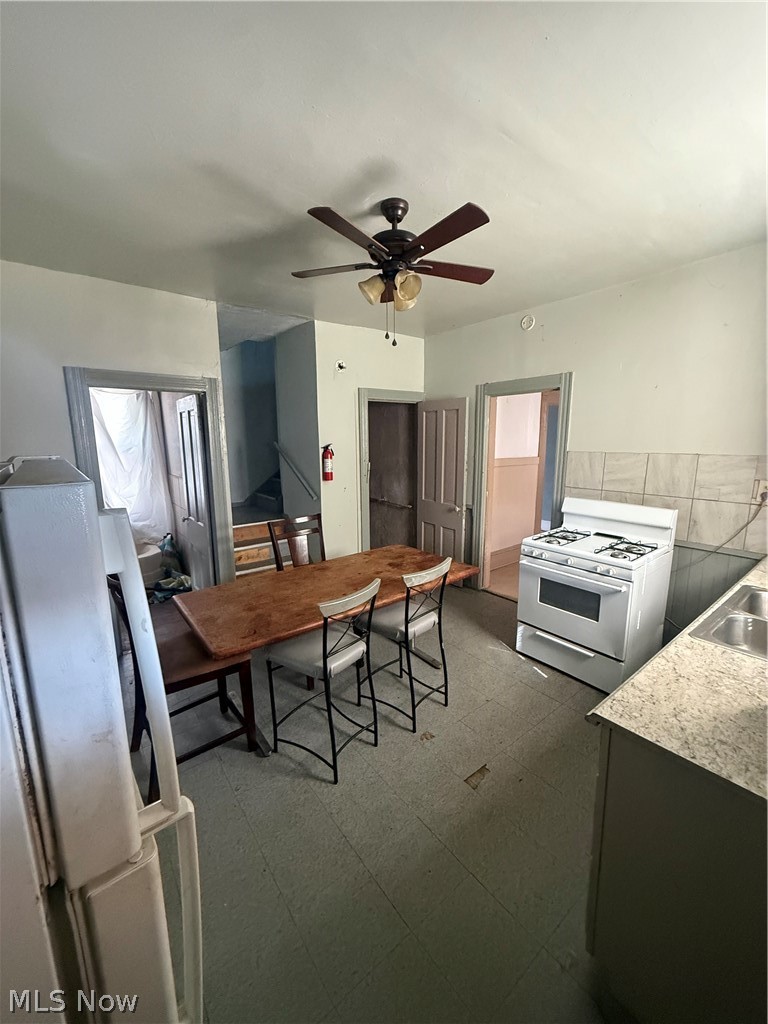 6700 Hosmer Avenue Cleveland OH 44105