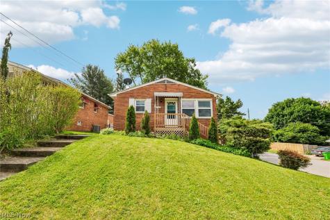 E Cassell Avenue Barberton OH 44203