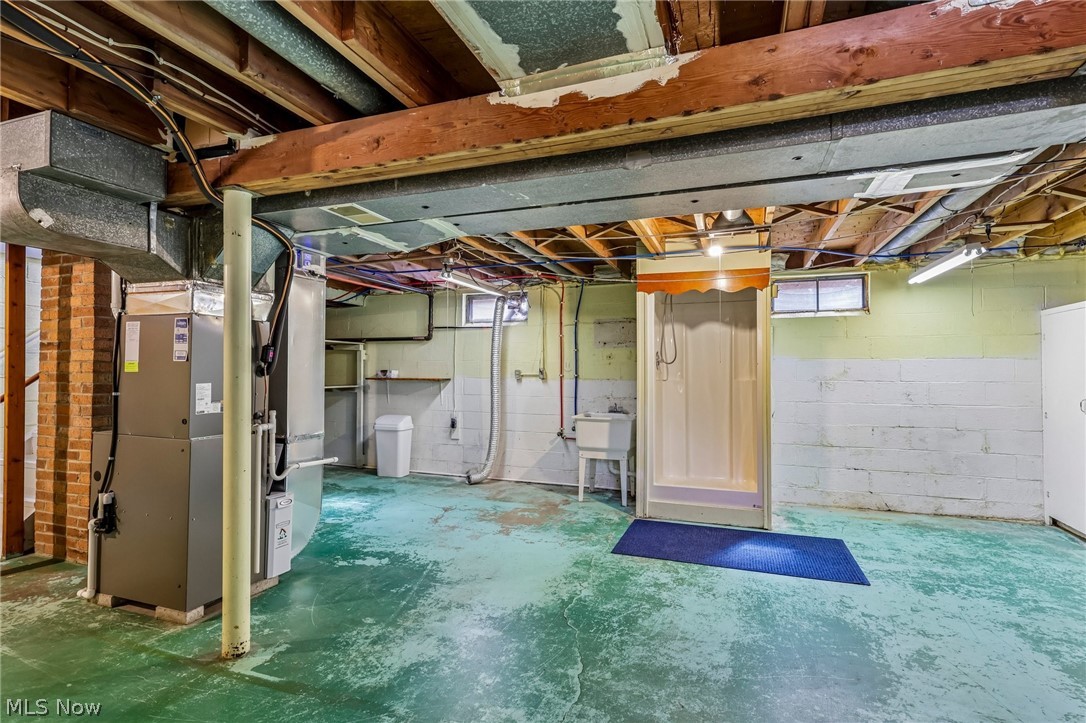 322 E Cassell Avenue Barberton OH 44203
