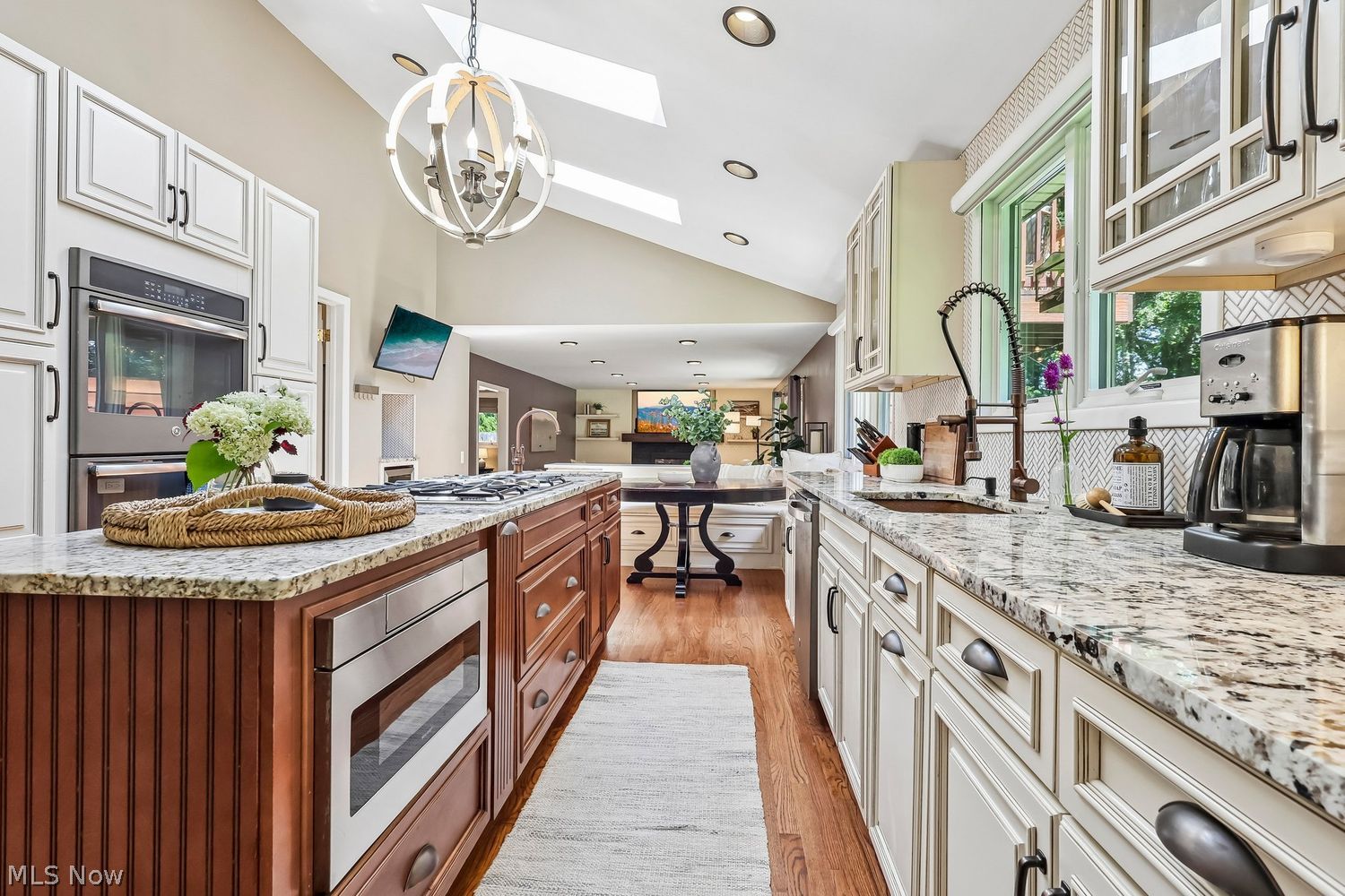 1617 Mendelssohn Drive Westlake OH 44145