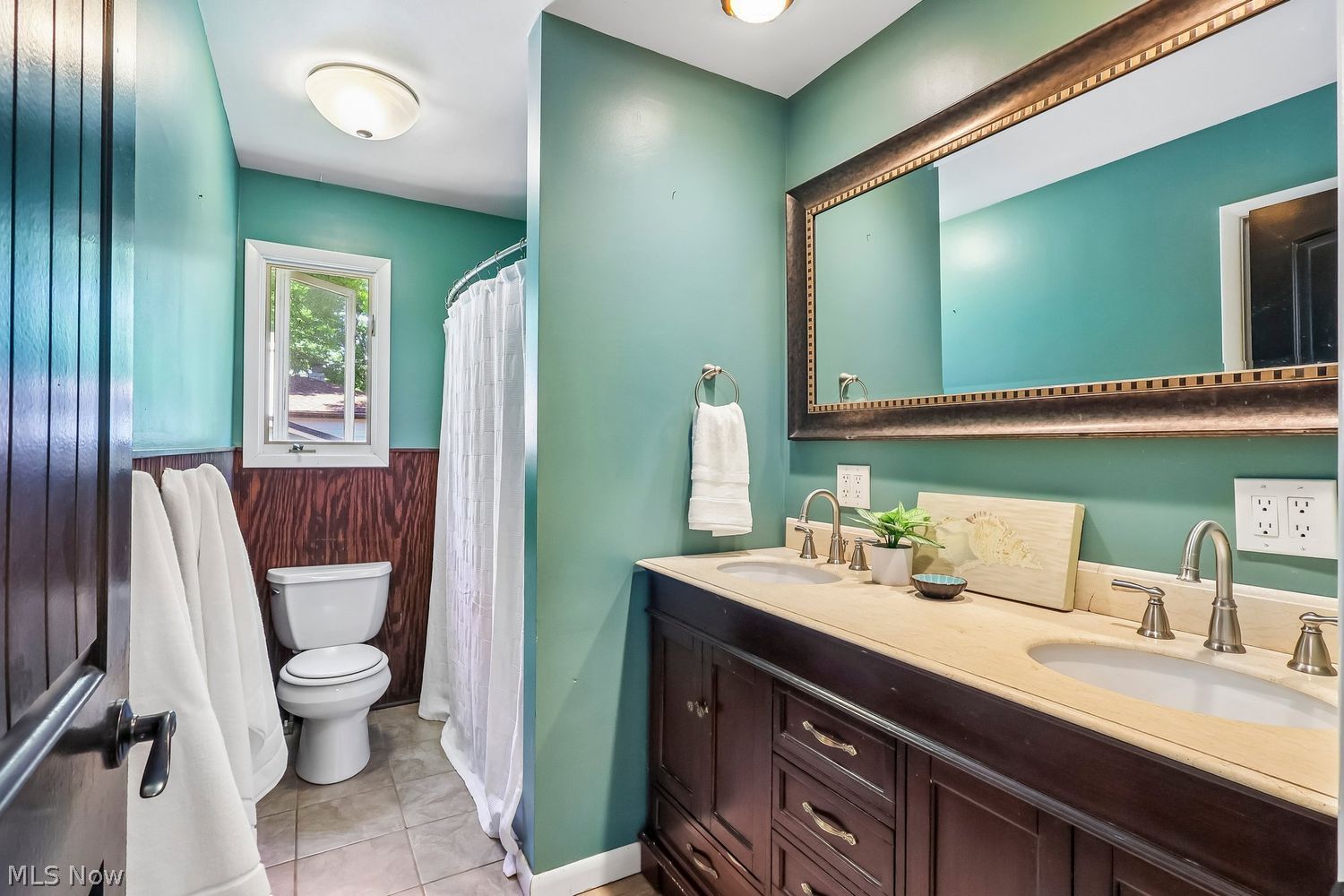 1617 Mendelssohn Drive Westlake OH 44145