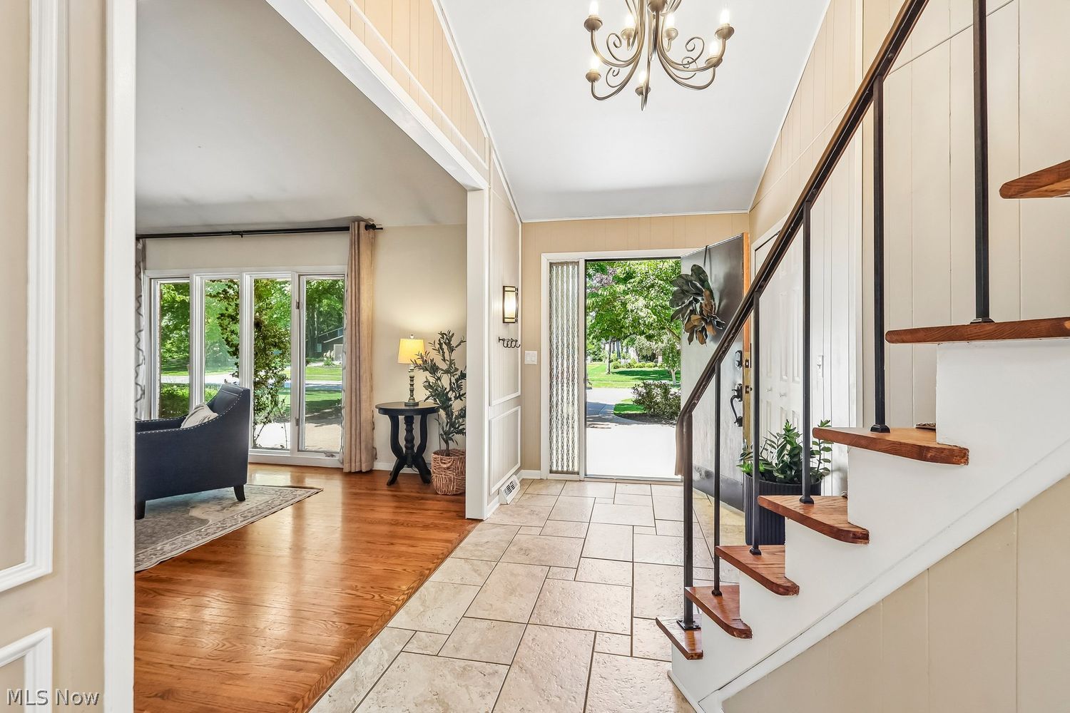1617 Mendelssohn Drive Westlake OH 44145