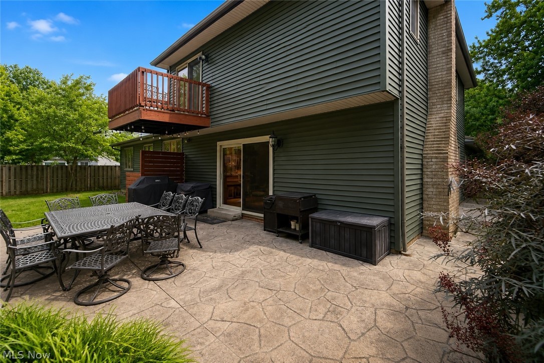 1617 Mendelssohn Drive Westlake OH 44145