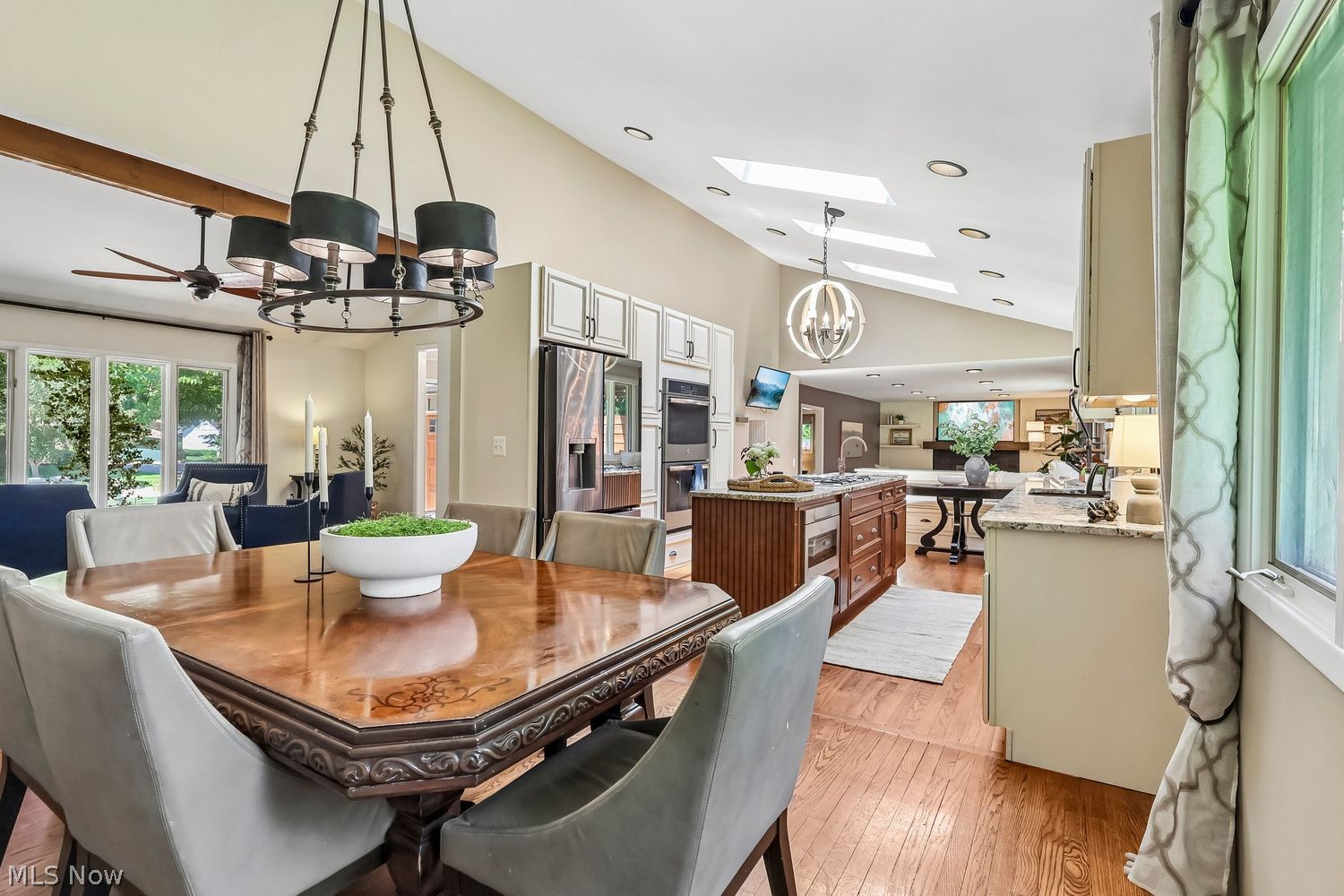 1617 Mendelssohn Drive Westlake OH 44145