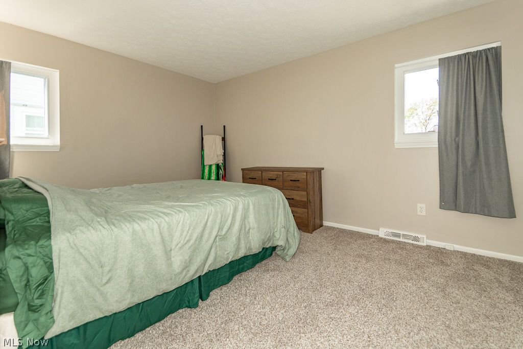 1588 Mapledale Road Wickliffe OH 44092