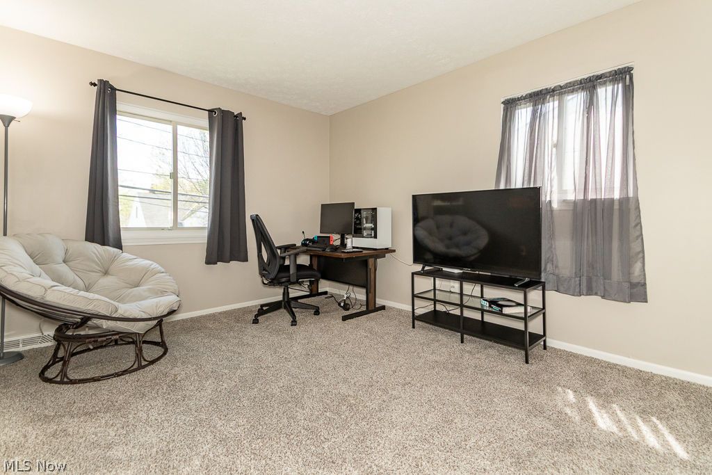 1588 Mapledale Road Wickliffe OH 44092