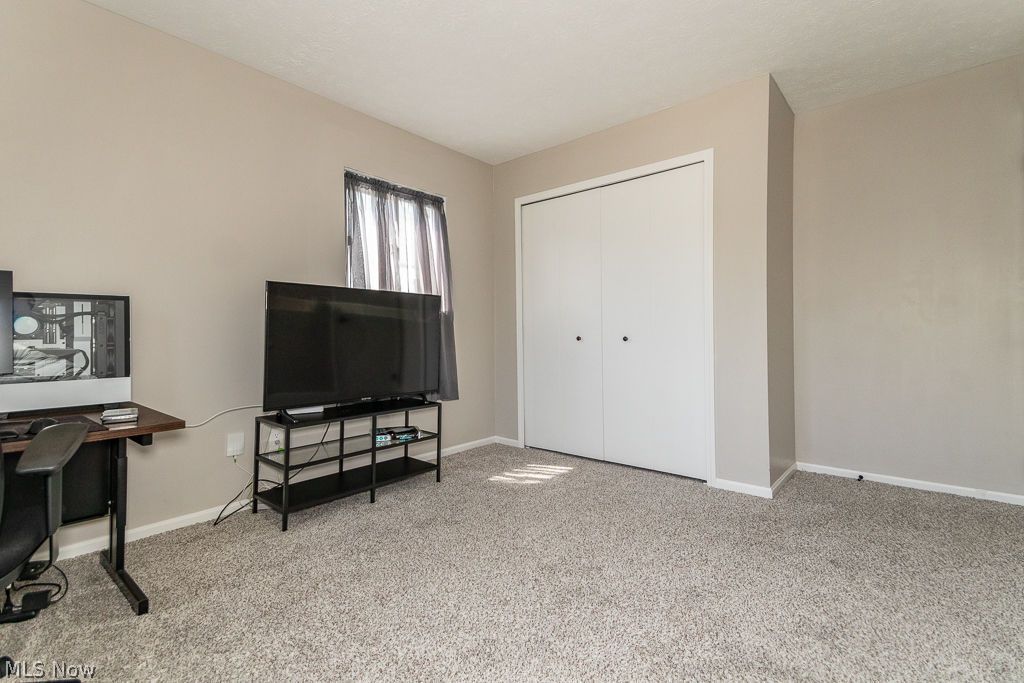 1588 Mapledale Road Wickliffe OH 44092