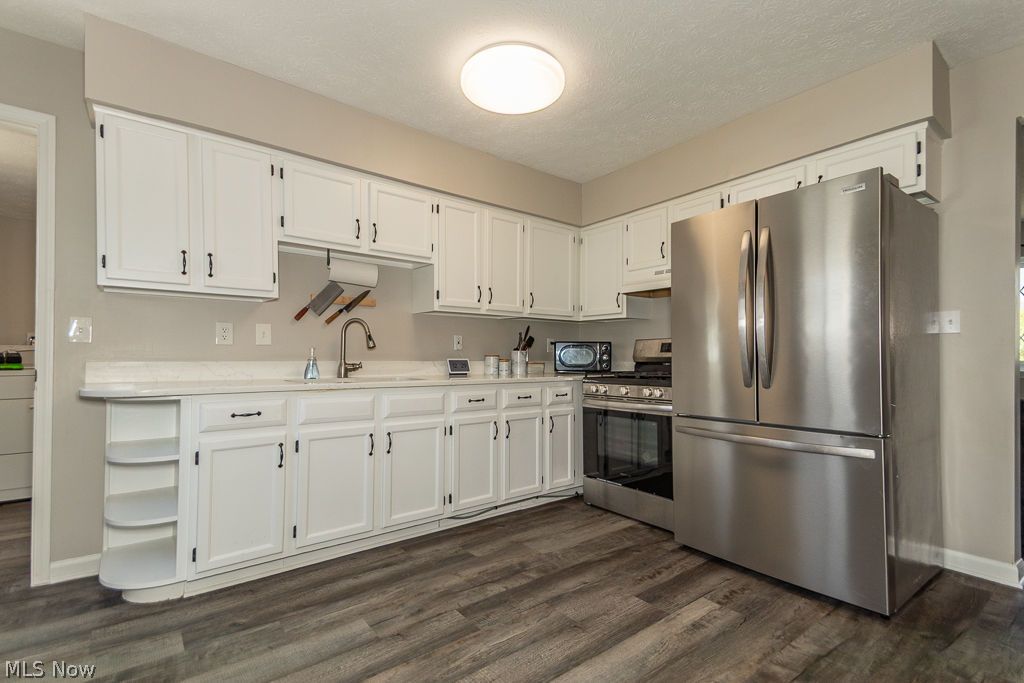 1588 Mapledale Road Wickliffe OH 44092