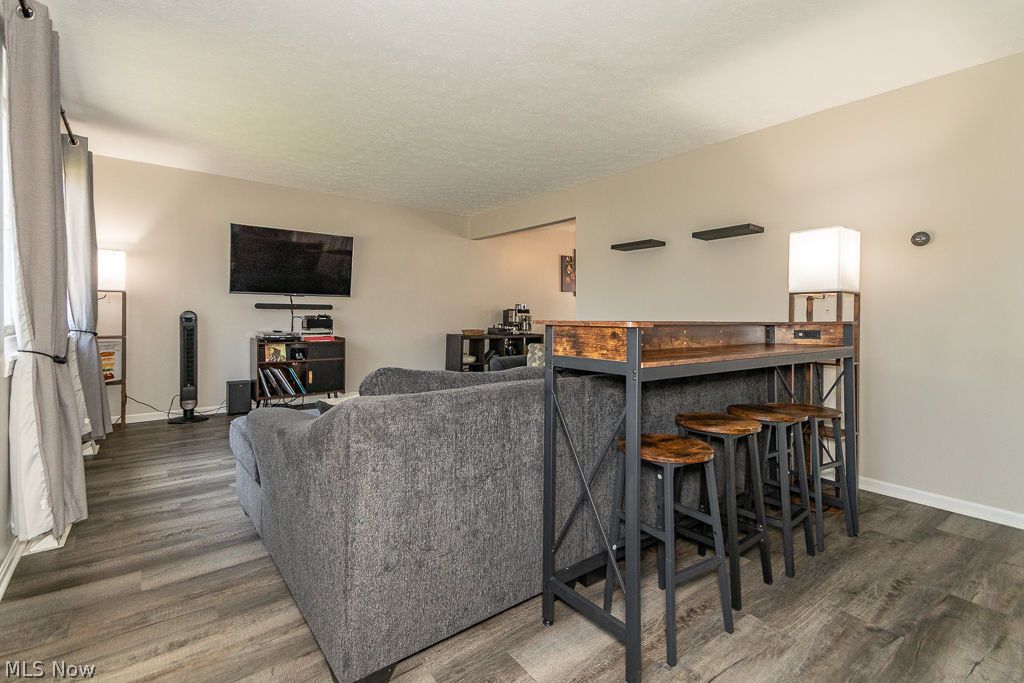 1588 Mapledale Road Wickliffe OH 44092