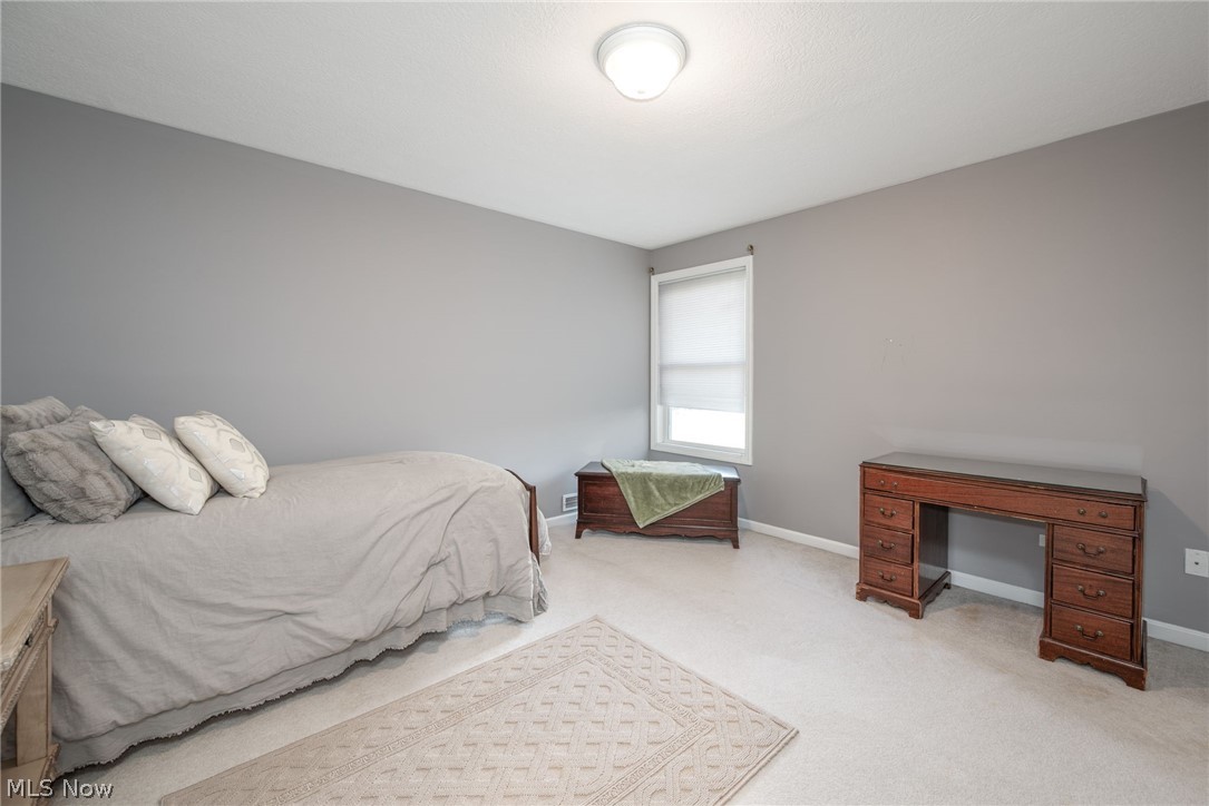 1233 Windward Lane Kent OH 44240