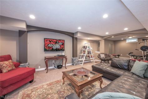 1233 Windward Lane Kent OH 44240