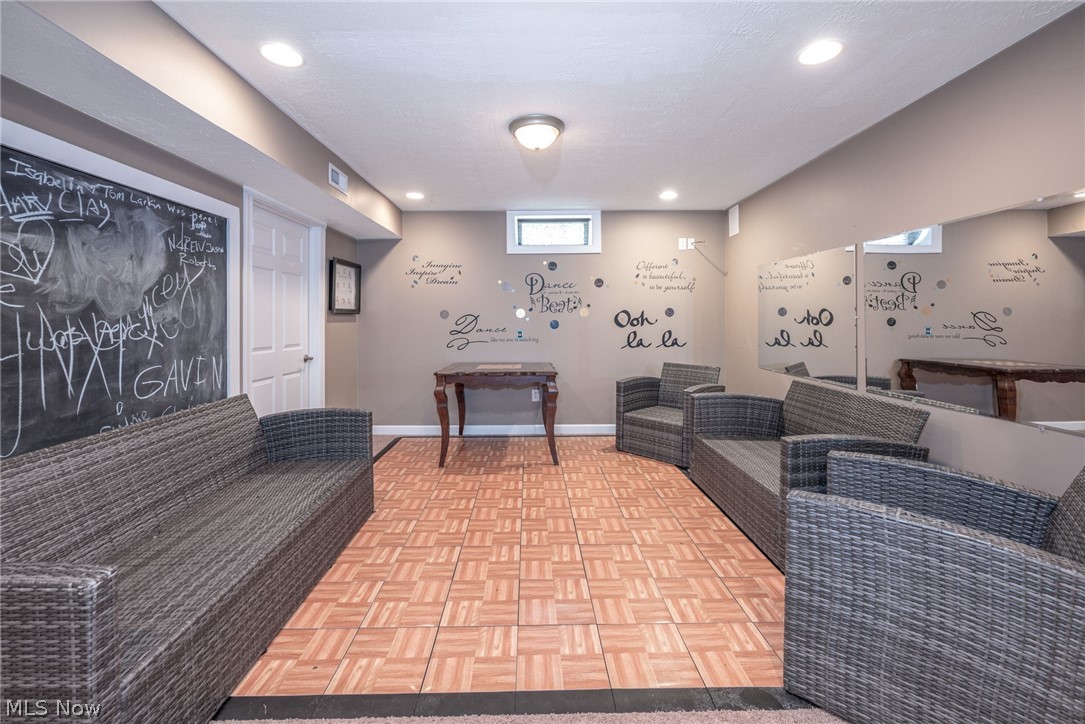 1233 Windward Lane Kent OH 44240