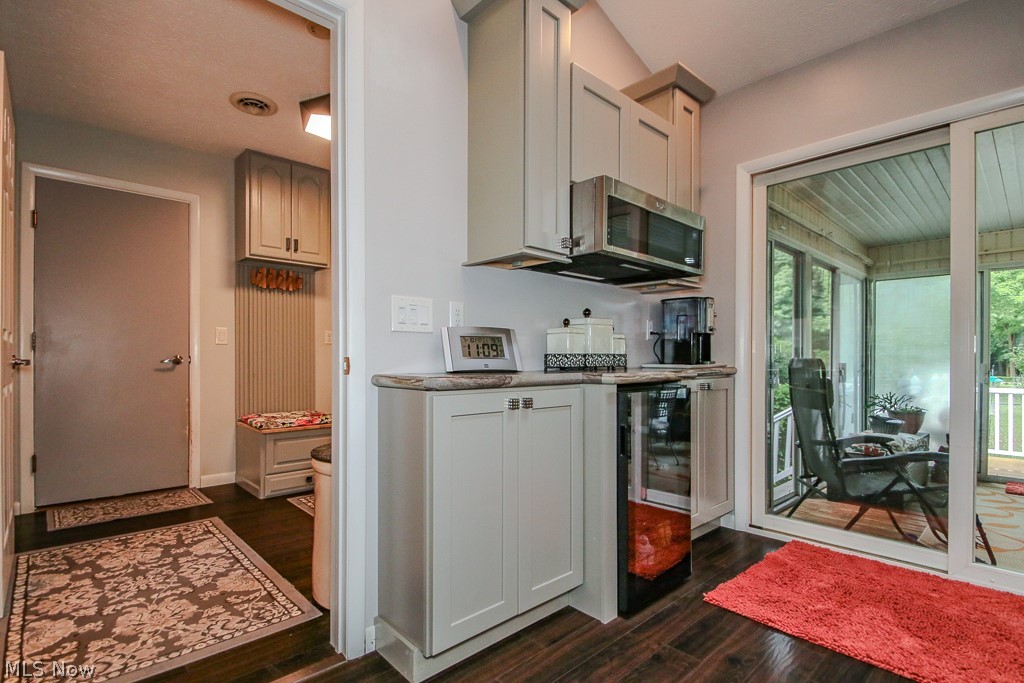 1966 Spring Grove Road Madison OH 44057