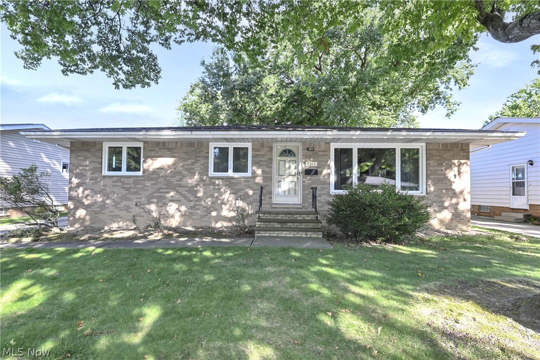 6213 Nelwood Road Parma Heights OH 44130