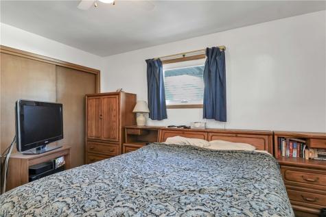 6213 Nelwood Road Parma Heights OH 44130