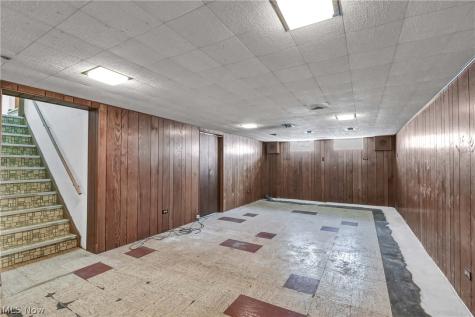 6213 Nelwood Road Parma Heights OH 44130