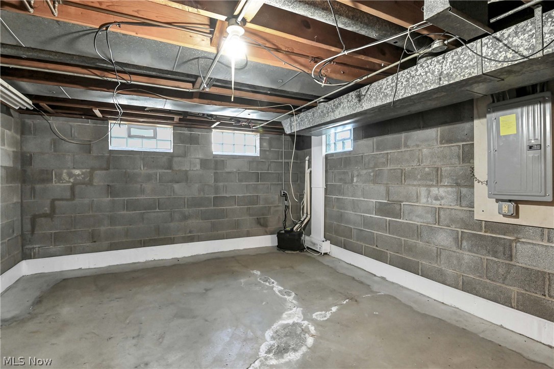6213 Nelwood Road Parma Heights OH 44130