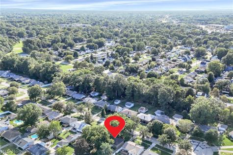 6213 Nelwood Road Parma Heights OH 44130