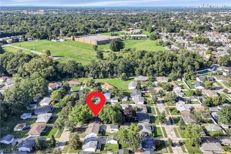 6213 Nelwood Road Parma Heights OH 44130