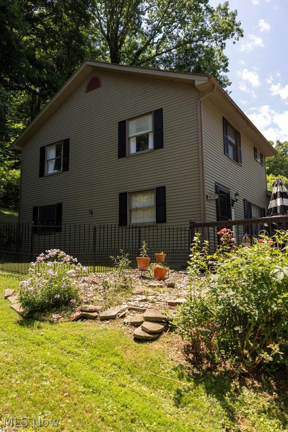 9248 Lakewood Drive NE Mineral City OH 44656