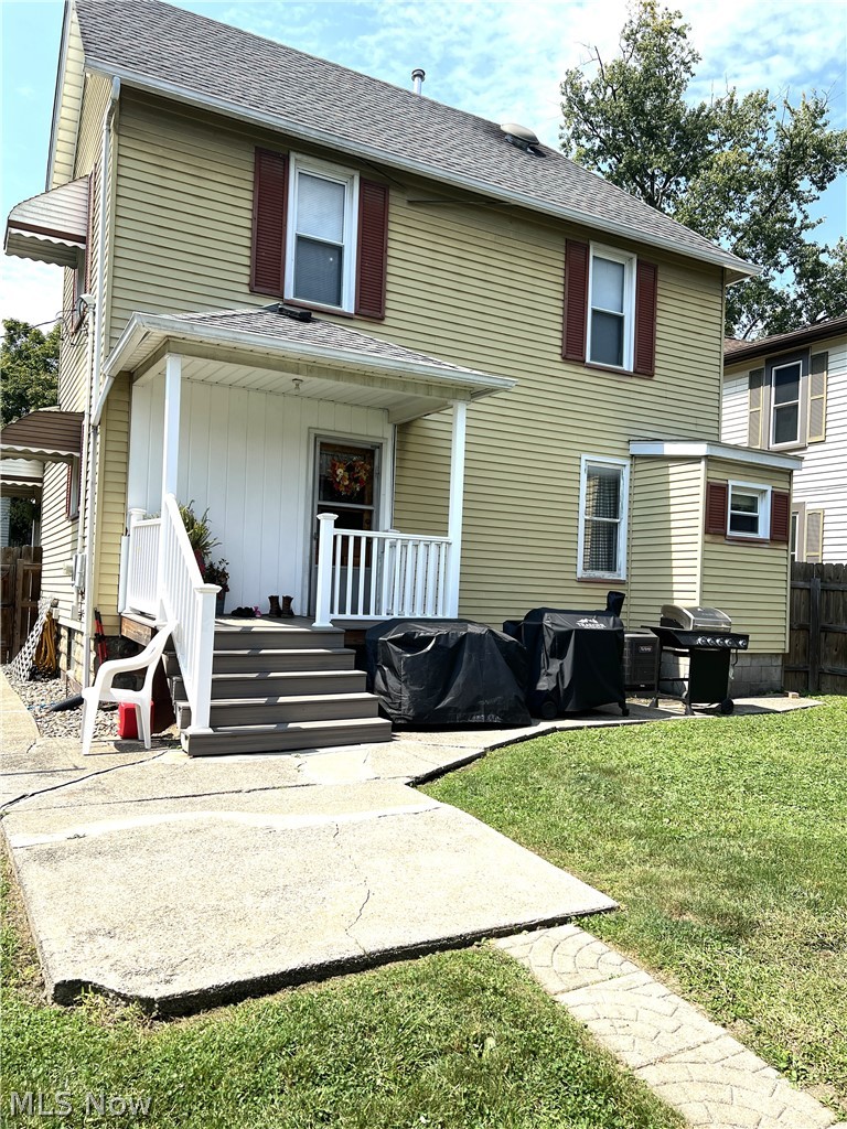 108 Thomas Street East Palestine OH 44413