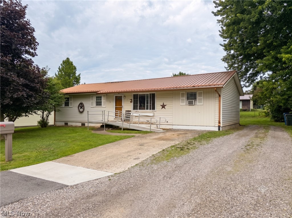 9859 Indian Lake Road Byesville OH 43723