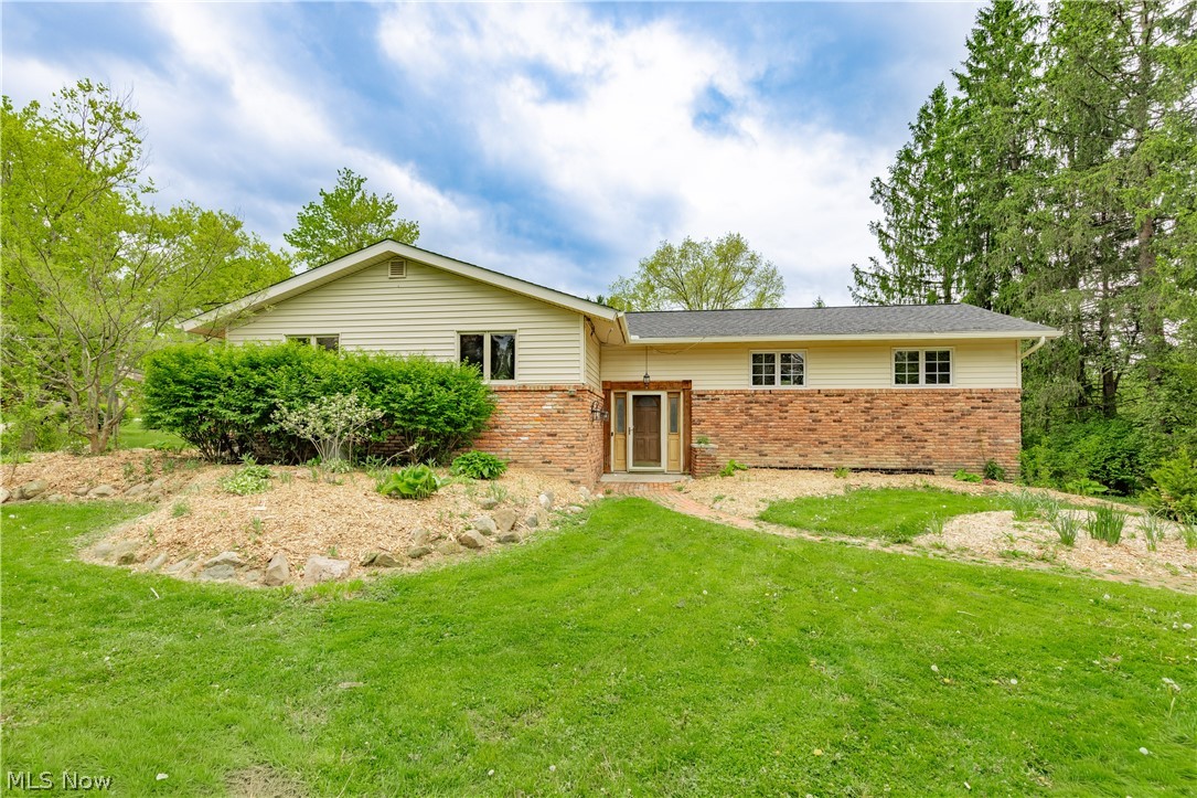 7969 Dines Road Russell OH 44072